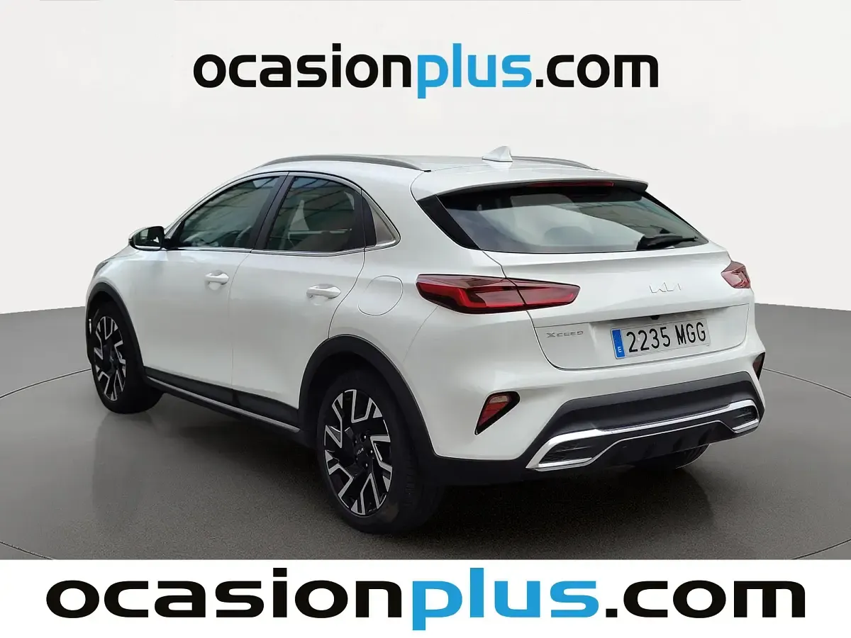 Usado Kia XCeed 120 CV (88 kW) 2023 Blanco SUV
