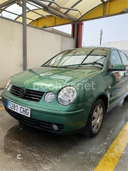 Verde Usado 2003 VW Polo Trendline Berlina | 1300 € (Super precio) - Imagen 1/2