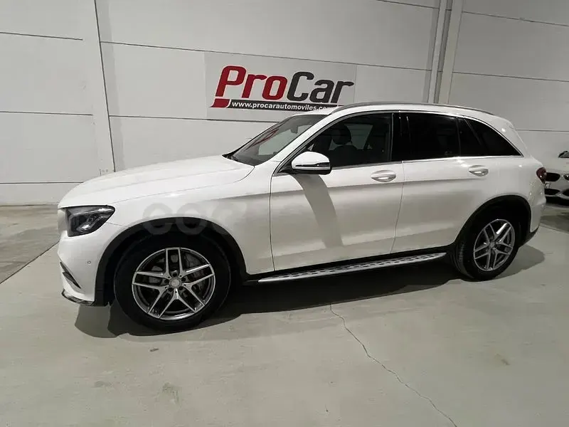 Usado Mercedes GLC220 AMG line 170 CV (125 kW) 2016 Blanco SUV