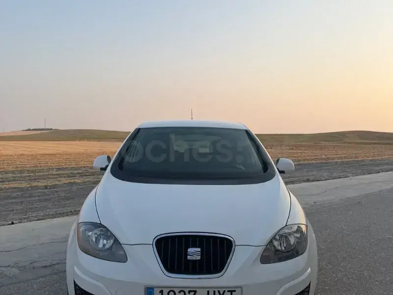 Usado Seat Altea I-Tech 105 CV (77 kW) 2014 Blanco Monovolumen