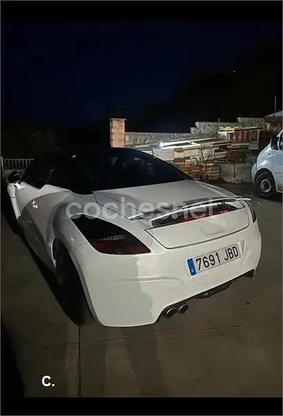 Usado Peugeot RCZ 156 CV (114 kW) 2014 Blanco Coupe