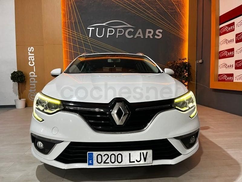 Usado Renault Mégane GrandTour Zen 115 CV (84 kW) 2020 Blanco Familiar