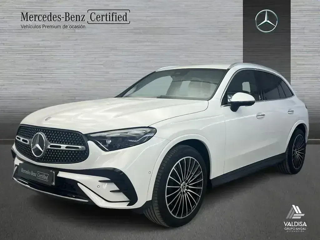 Używany Mercedes GLC200 204 KM (150 kW) 2025 SUV