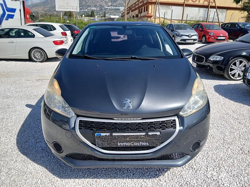 Usado Peugeot 208 Access 82 CV (60 kW) 2013 Gris Utilitario