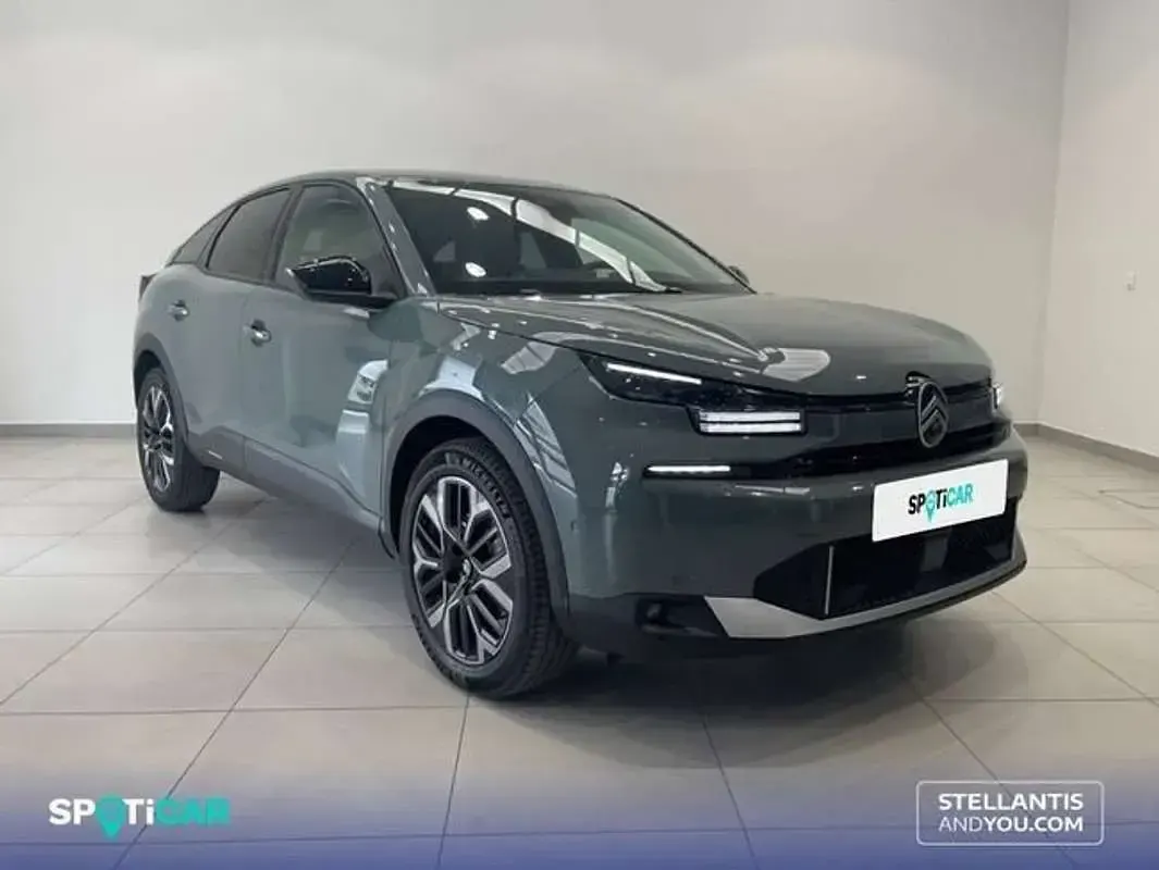 Usado Citroën C4 145 CV (106 kW) 2025 Verde SUV