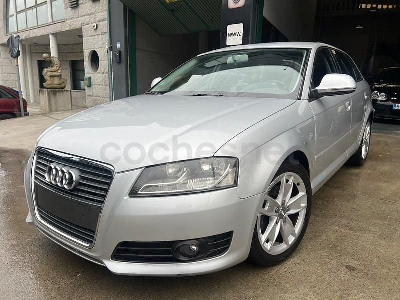 Gris / plata Usado 2009 Audi A3 Ambition Utilitario | 8990 € (Precio justo) - Imagen 1/4