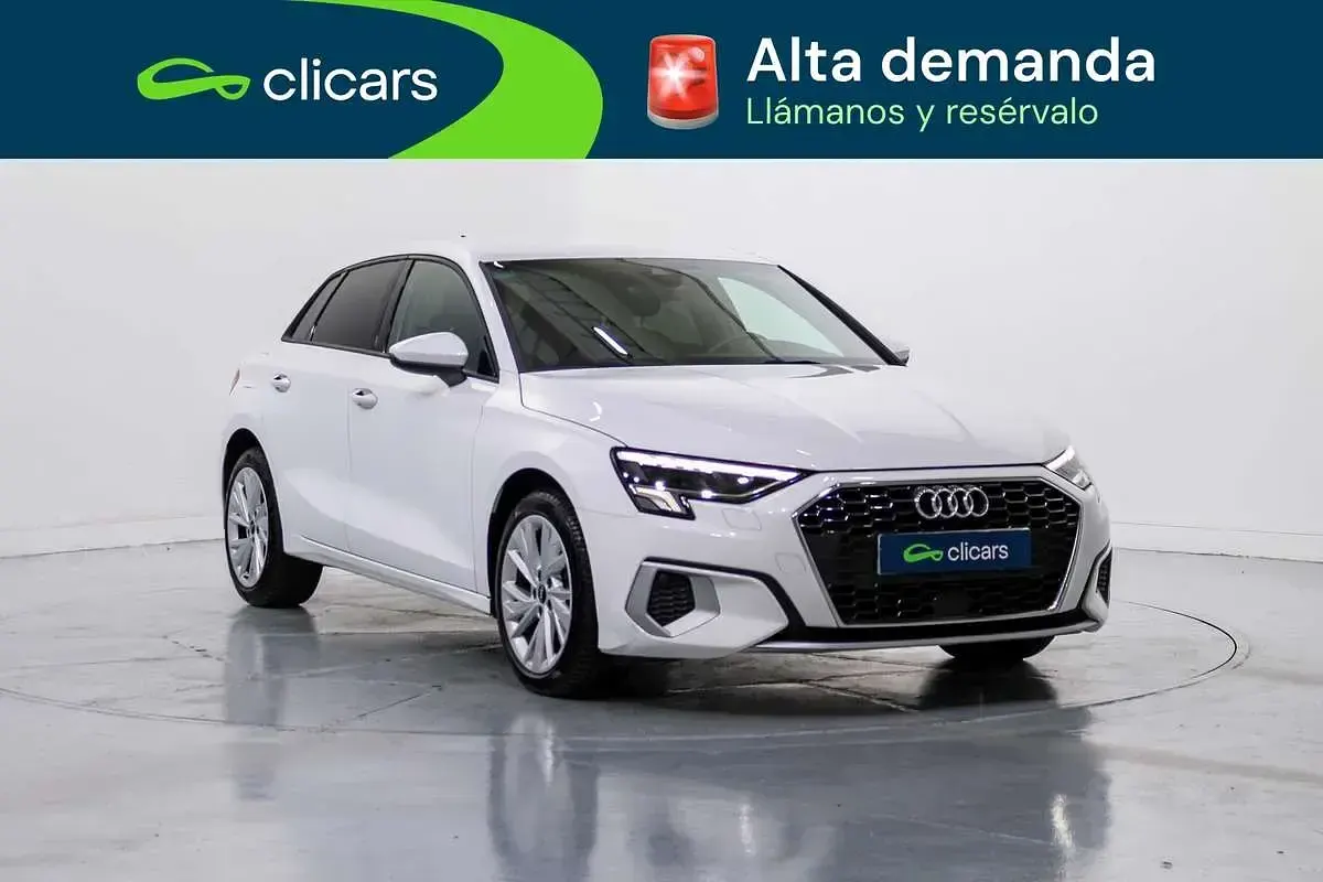 Usado Audi A3 Sportback Advanced 110 CV (80 kW) 2022 Blanco Utilitario