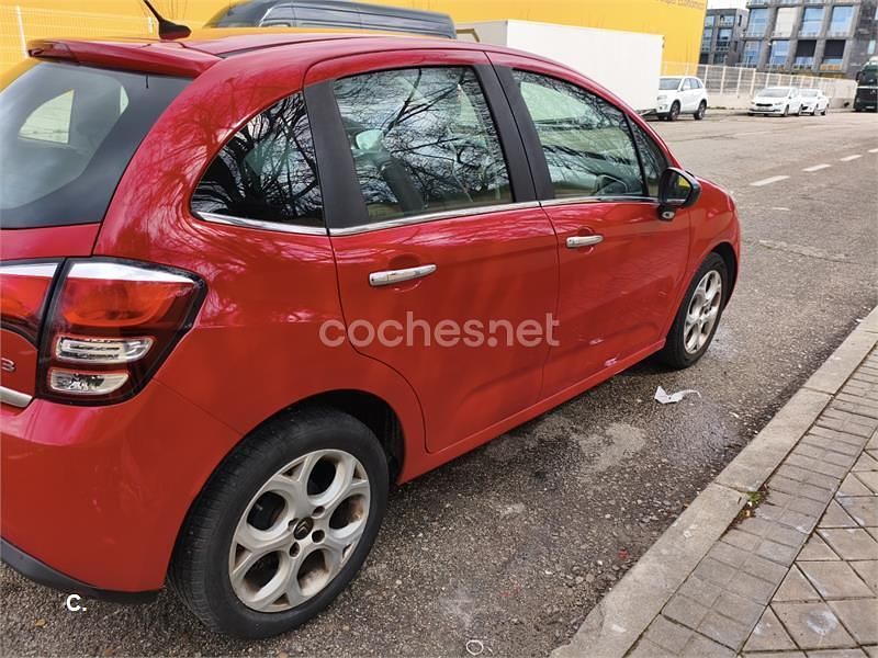 Usado Citroën C3 Live 68 CV (50 kW) 2016 Rojo Berlina