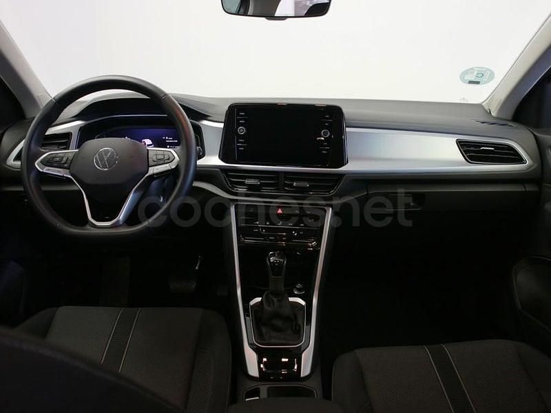 Usado VW T-Roc Life 150 CV (110 kW) 2024 Gris / plata SUV