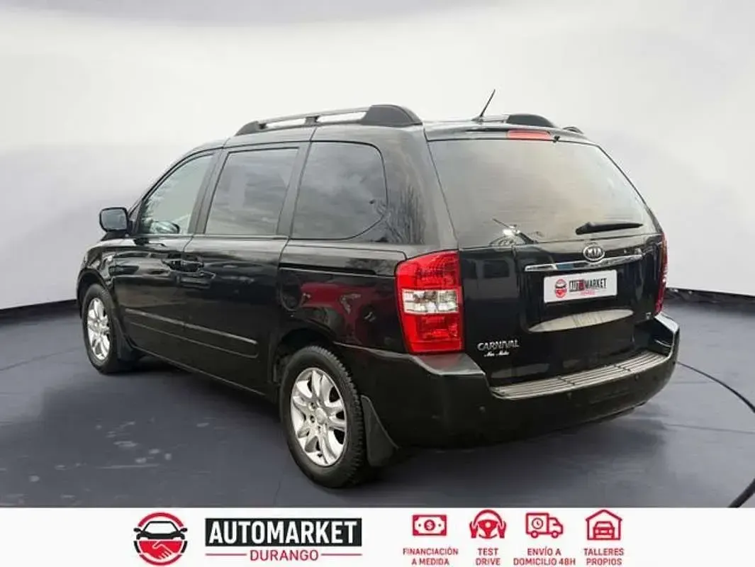Usado Kia Carnival 184 CV (135 kW) 2008 Naranja Monovolumen