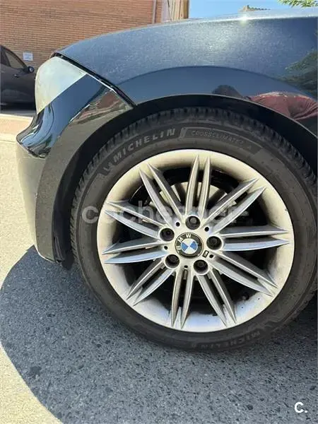 Usado BMW 118 143 CV (105 kW) 2008 Negro Utilitario