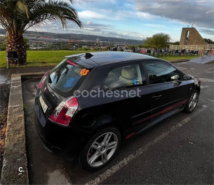Negro Usado 2003 Fiat Stilo Abarth Berlina | 3000 € - Imagen 1/1