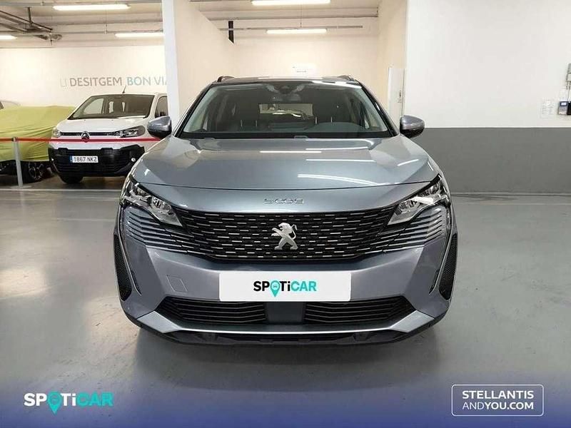 Usado Peugeot 5008 Style 131 CV (96 kW) 2021 Gris SUV