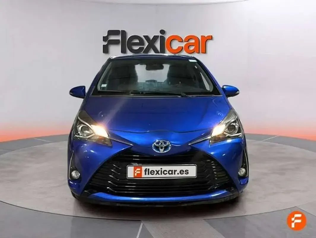 Usado Toyota Yaris Hybrid Business Edition 116 CV (85 kW) 2020 Azul Utilitario