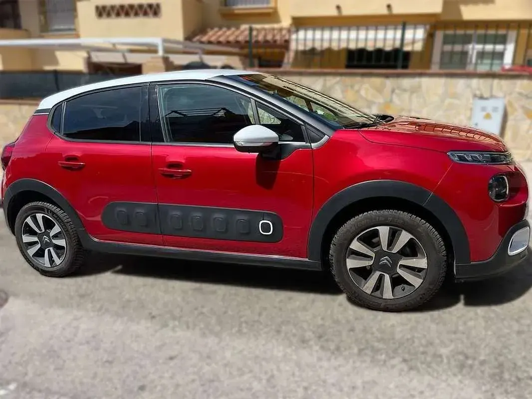 Usado Citroën C3 PureTech 83 CV (61 kW) 2020 Rojo Utilitario