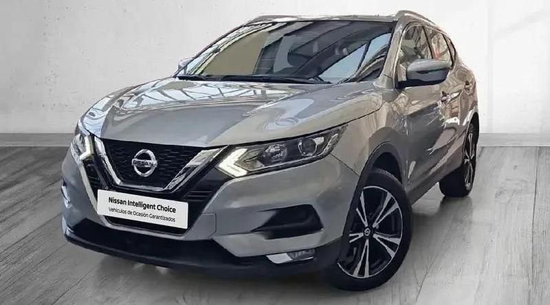 Usado Nissan Qashqai Style Edition 140 CV (102 kW) 2021 Plata diamante (metalizado) SUV