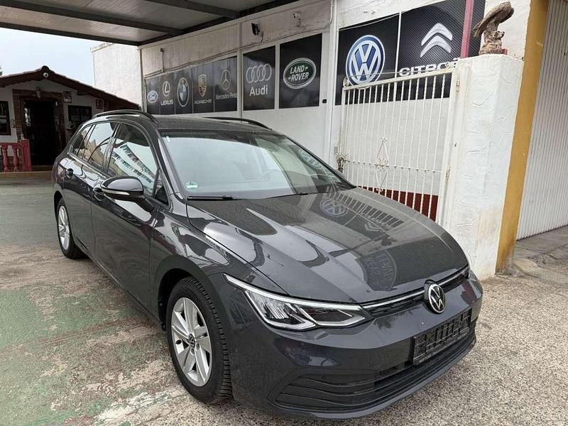 Gris Usado 2021 VW Golf VIII Sport Familiar | 23.900 € (Precio justo) - Imagen 1/4