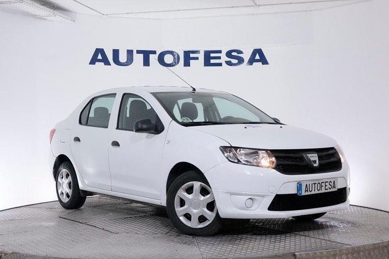 Usado Dacia Logan Ambiance 75 CV (55 kW) 2014 Blanco Berlina