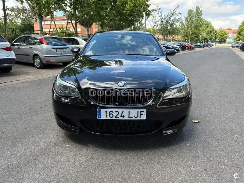 Usado BMW M5 400 CV (294 kW) 2005 Negro Berlina