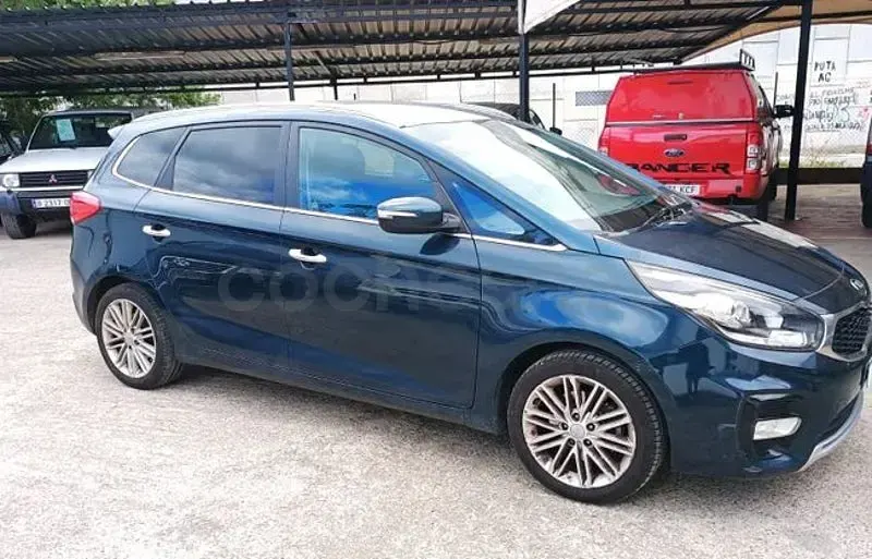 Usado Kia Carens 135 CV (99 kW) 2017 Azul Monovolumen