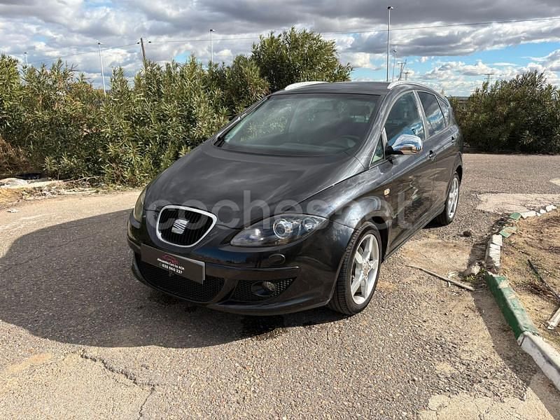 Negro Usado 2007 Seat Altea XL Sport Monovolumen | 4990 € (Precio justo) - Imagen 1/3