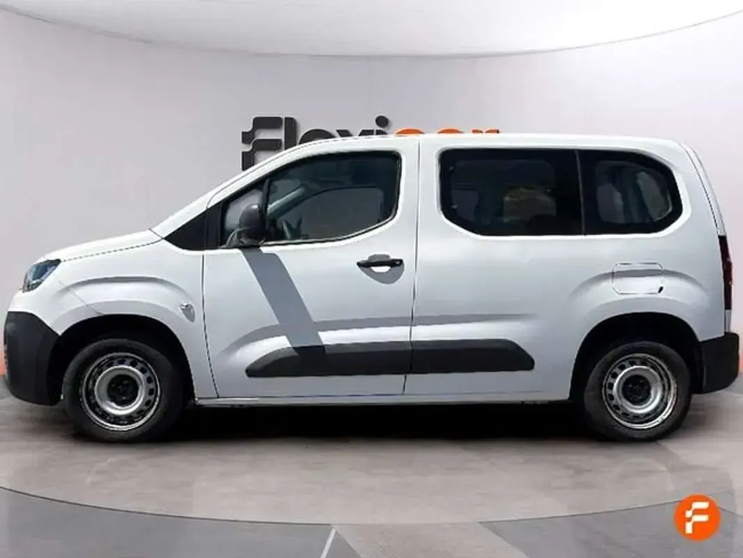 Usado Citroën Berlingo Feel 102 CV (75 kW) 2019 Blanco Monovolumen
