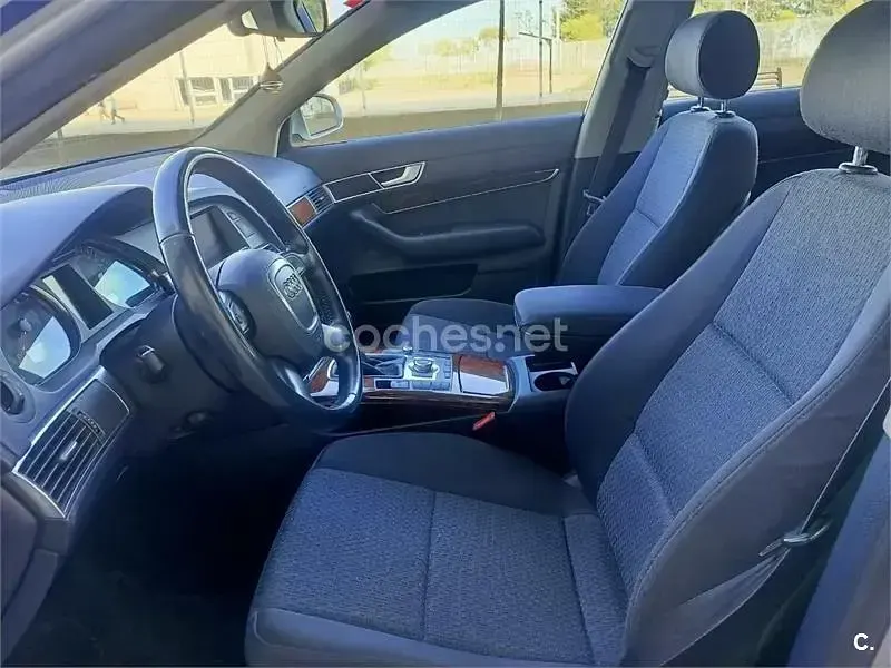 Usado Audi A6 140 CV (102 kW) 2006 Gris / plata Berlina