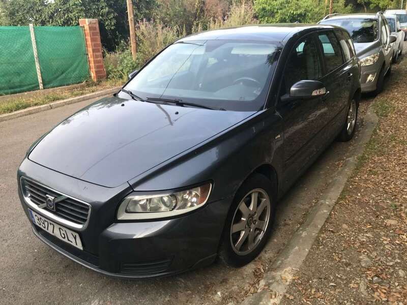 Gris Usado 2009 Volvo V50 Momentum Familiar | 3500 € (Buen precio) - Imagen 1/4