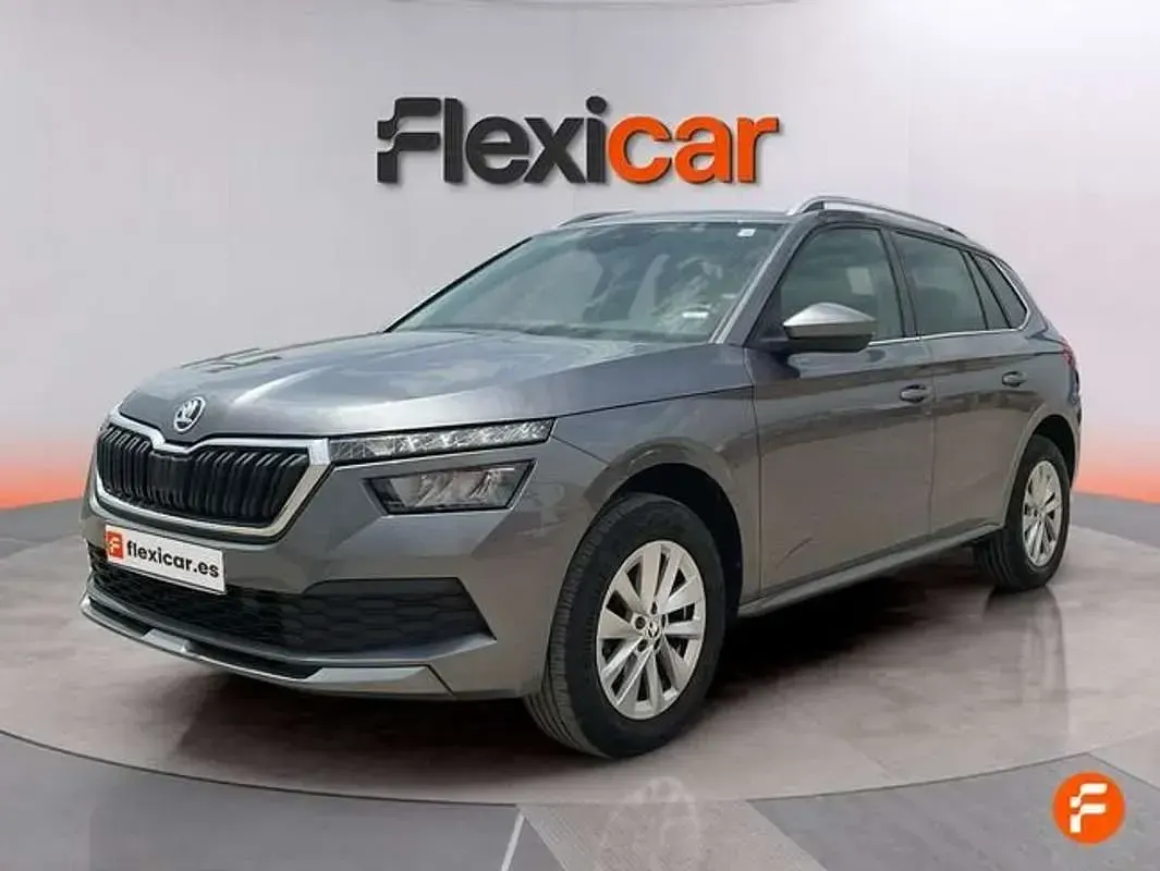 Usado Skoda Kamiq Style 116 CV (85 kW) 2024 Gris SUV