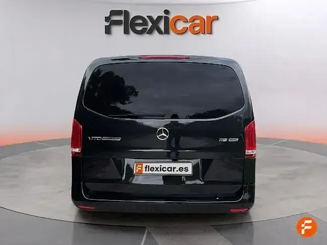 Usado Mercedes Vito 163 CV (119 kW) 2021 Negro Van
