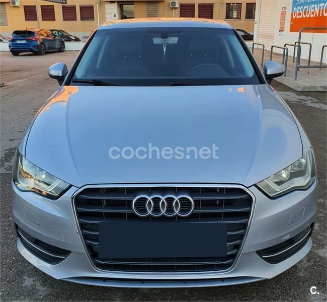 Gris / plata Usado 2016 Audi A3 Sportback Attraction Berlina | 9999 € (Super precio) - Imagen 1/4