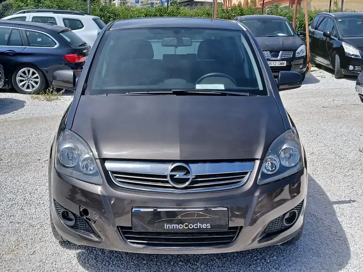 Usado Opel Zafira 110 CV (80 kW) 2010 Gris Monovolumen