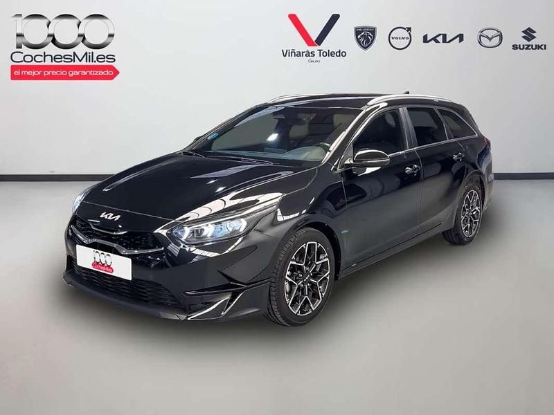 Usado Kia Ceed Style 101 CV (74 kW) 2025 Negro Utilitario