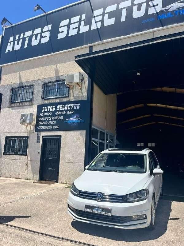 Blanco Usado 2016 VW Touran Advance Monovolumen | 15.999 € (Precio justo) - Imagen 1/4