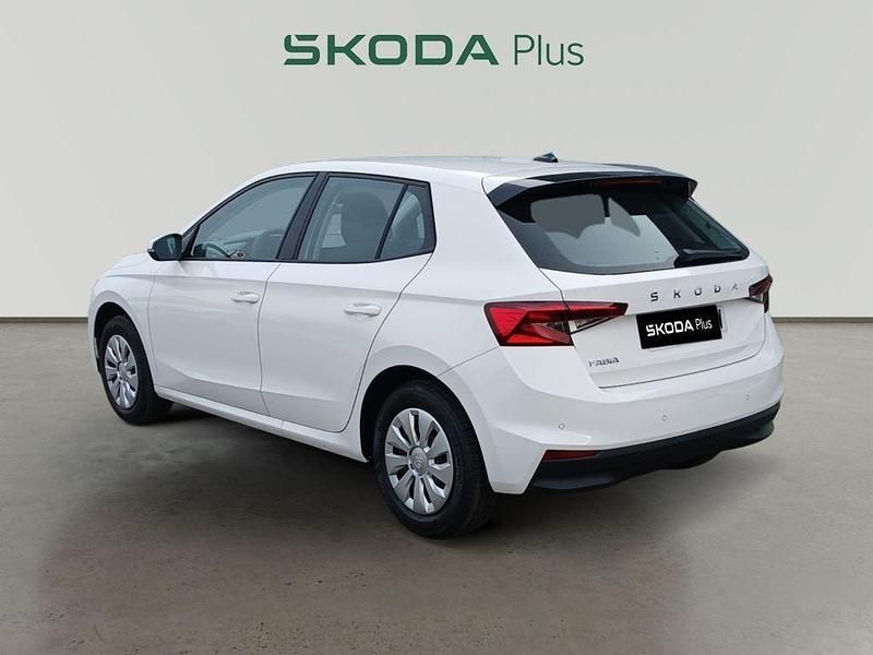 Usado Skoda Fabia 80 CV (58 kW) 2024 Blanco