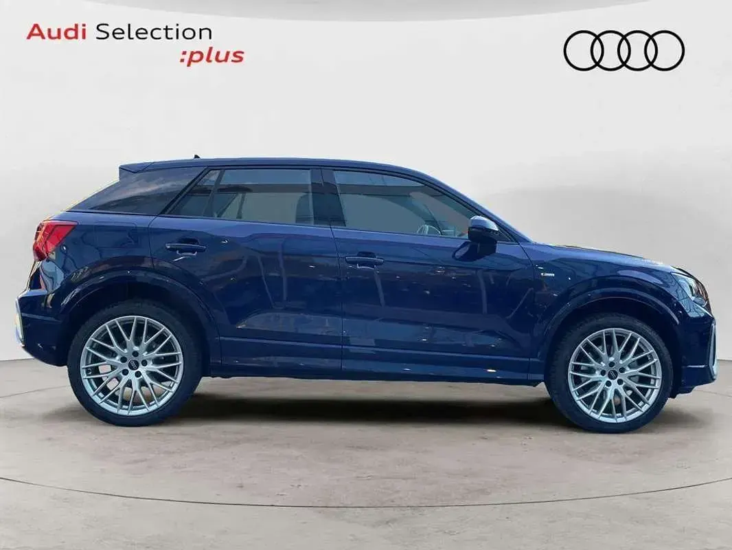 Usado Audi Q2 150 CV (110 kW) 2024 Azul SUV