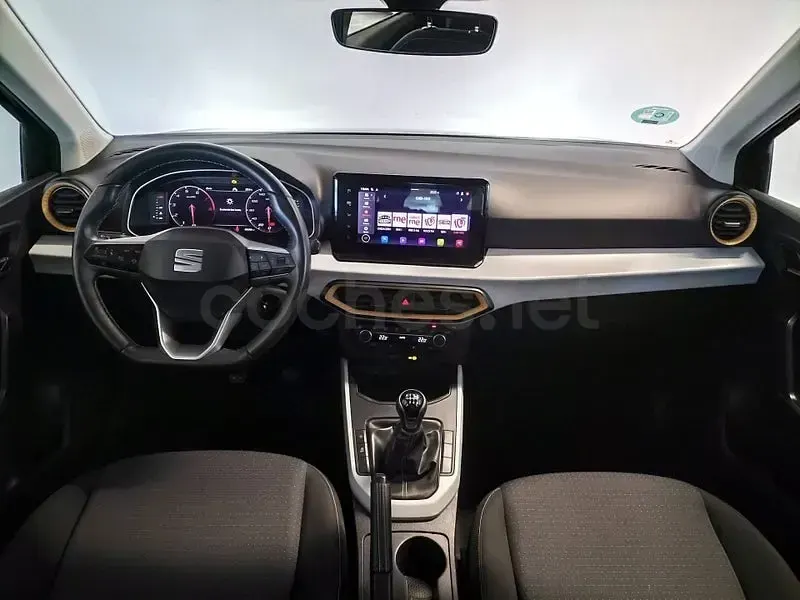 Usado Seat Arona Xperience 115 CV (84 kW) 2024 Blanco SUV