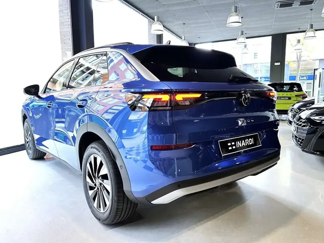Nuevo VW T-Roc Cabriolet 150 CV (110 kW) 2026 Azul SUV