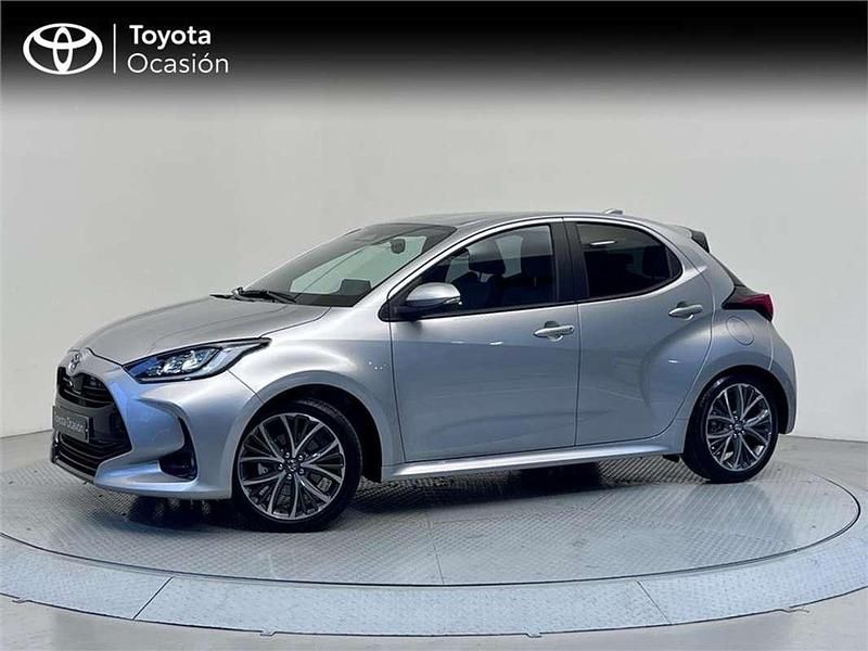 Usado 2025 Toyota Yaris Hybrid Style Monovolumen | 23.400 € (Precio justo) - Imagen 1/4