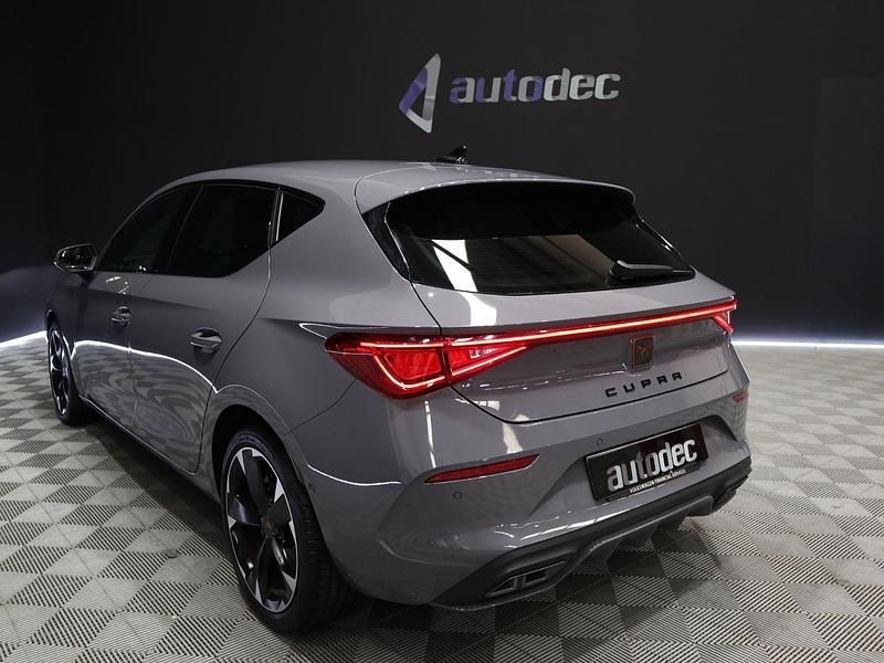 Usado Cupra Leon 150 CV (110 kW) 2024 Gris Berlina