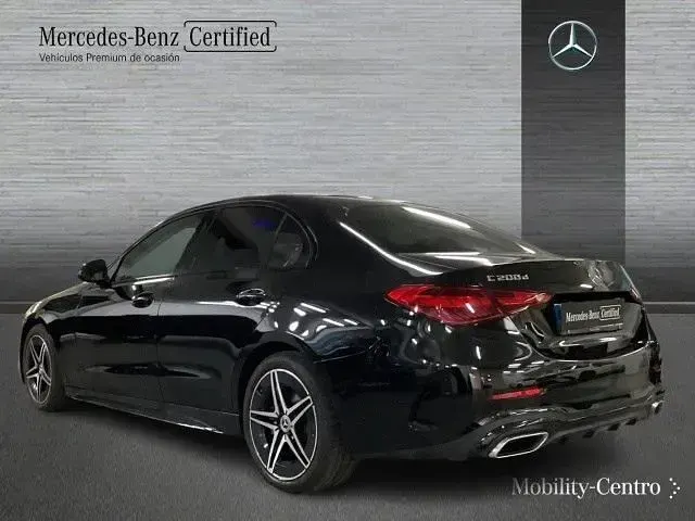 Usado Mercedes C200 163 CV (119 kW) 2025 Negro obsidiana Berlina