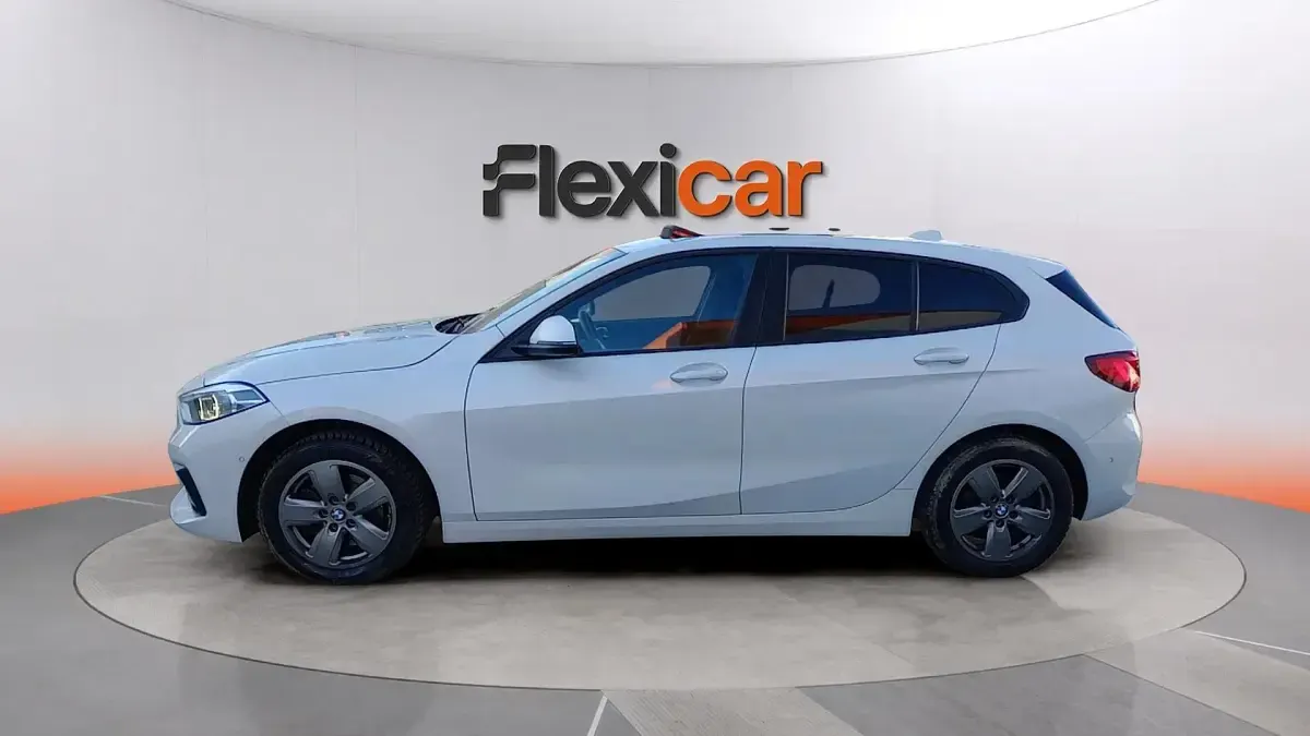 Usado BMW 116 116 CV (85 kW) 2021 Blanco Utilitario