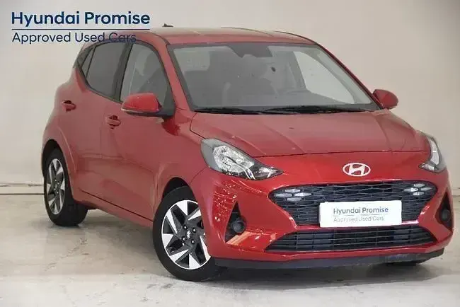 Usado Hyundai i10 67 CV (49 kW) 2025 Rojo Utilitario