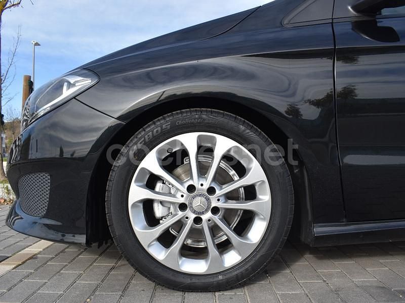 Usado Mercedes B180 109 CV (80 kW) 2017 Negro Monovolumen
