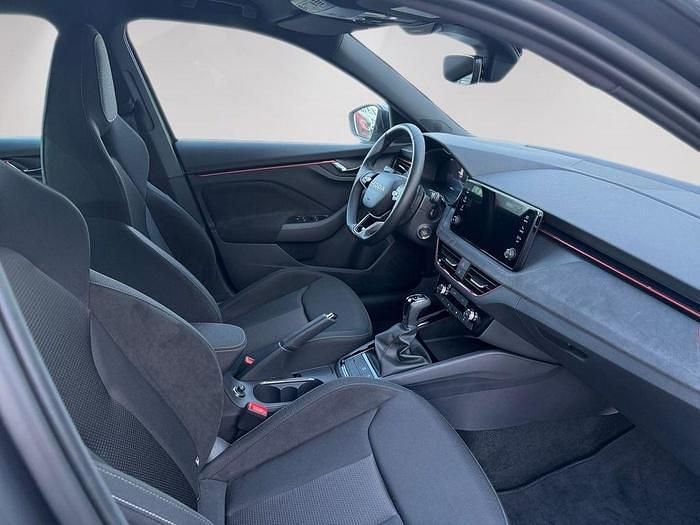 Usado Skoda Kamiq 115 CV (84 kW) 2025 Gris SUV