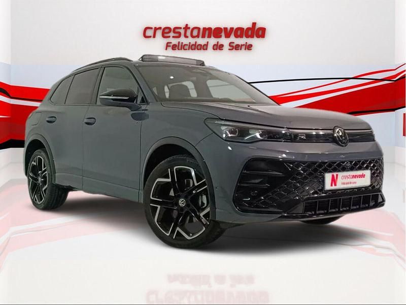 Usado VW Tiguan R-line 193 CV (141 kW) 2024 Gris SUV