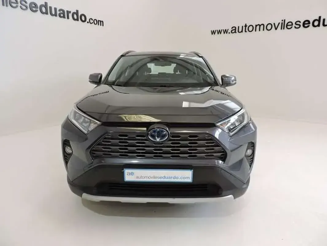 Begagnad Toyota RAV4 Hybrid Business Edition 218 HK (160 kW) 2021 Grå SUV