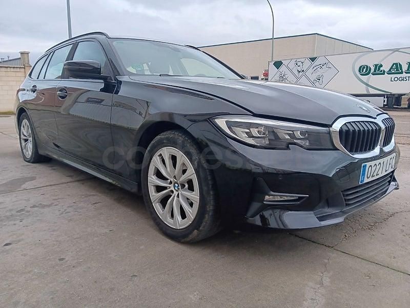 Usado BMW 318 150 CV (110 kW) 2020 Gris / plata Familiar