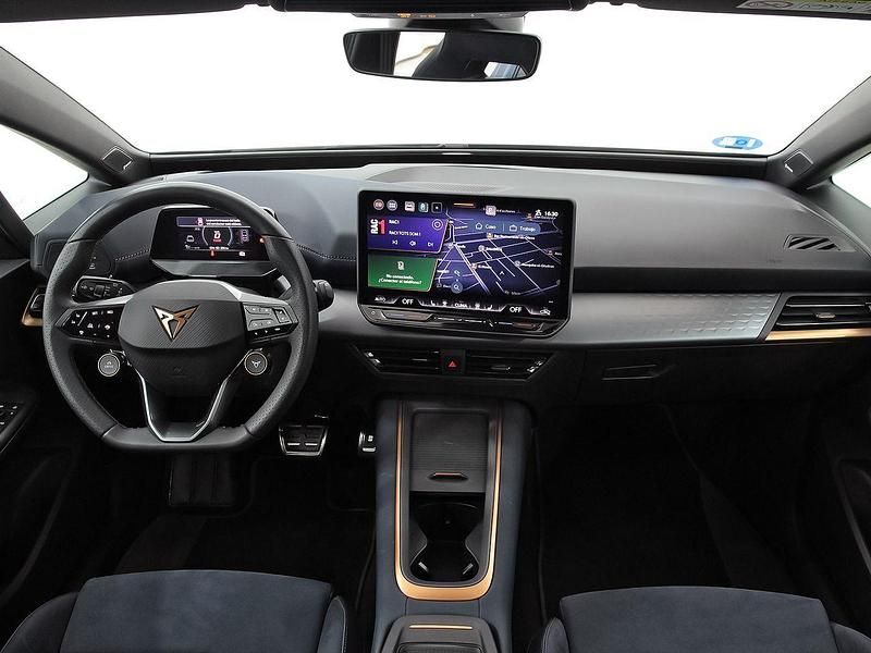 Usado Cupra Born e-Boost 169 kW (231 CV) 2025 Azul Utilitario