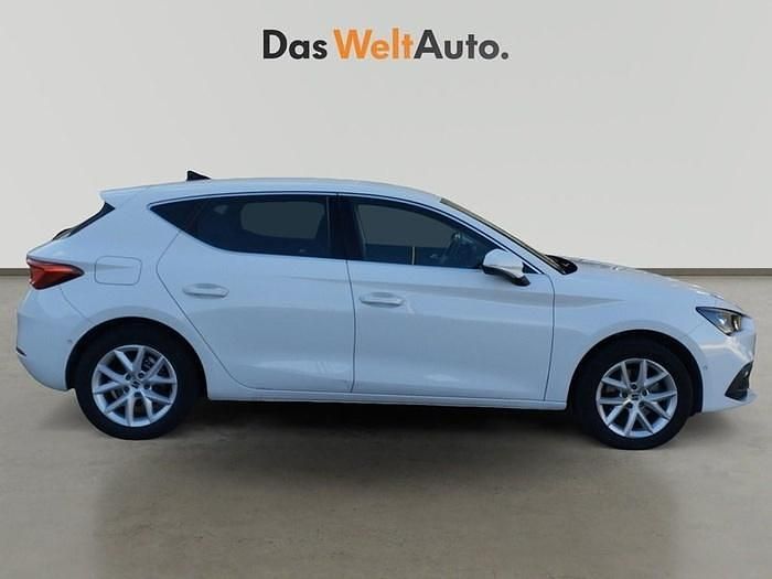 Usado Seat Leon Style 116 CV (85 kW) 2025 Blanco